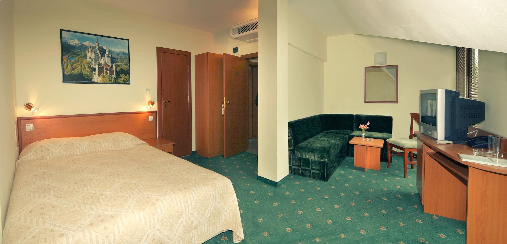 Hotel Dionis Warna